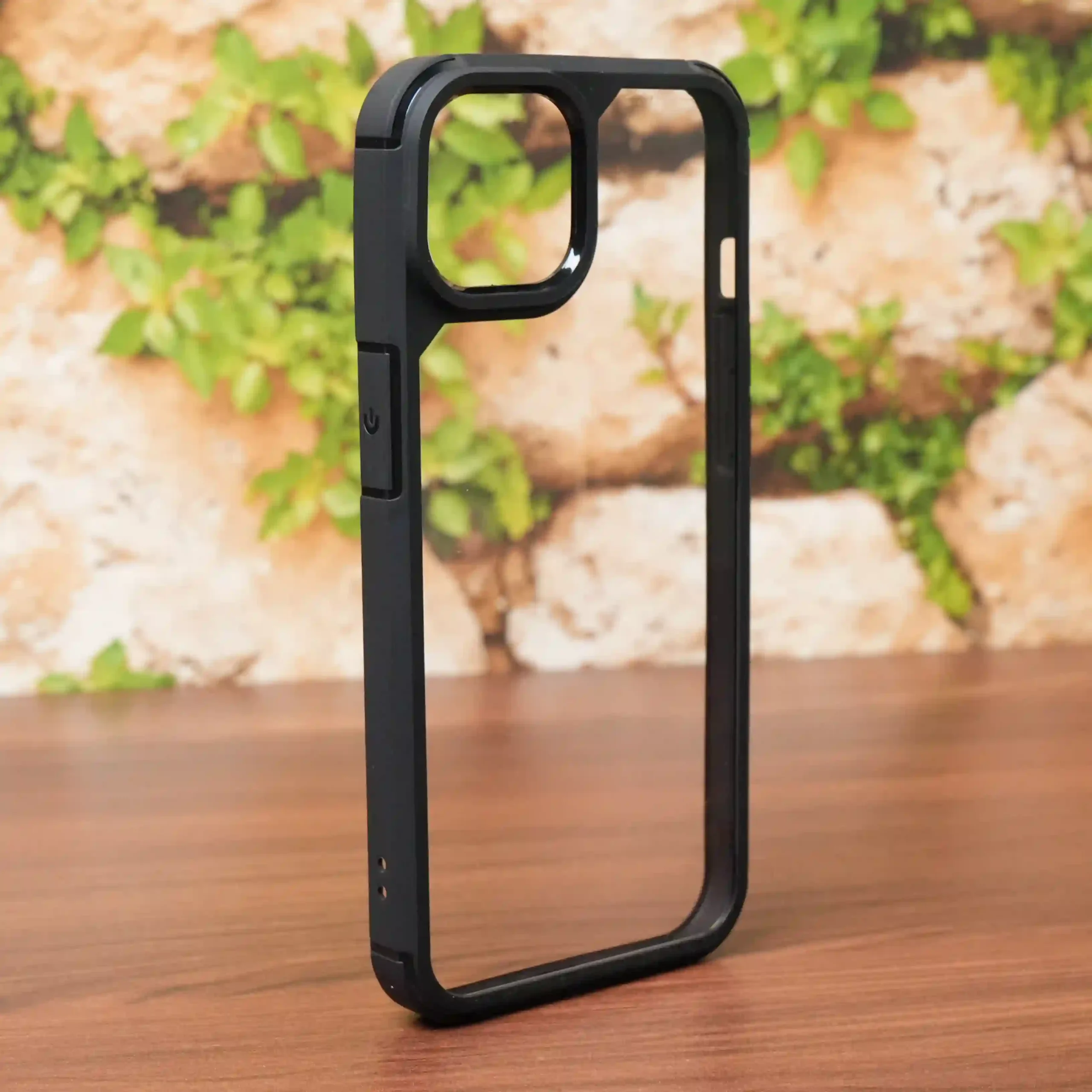 Urban shield Transparent case with Black border – Iphone 14